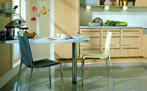 2027年10月30日不推荐乔迁新居吗,这天搬家合适吗