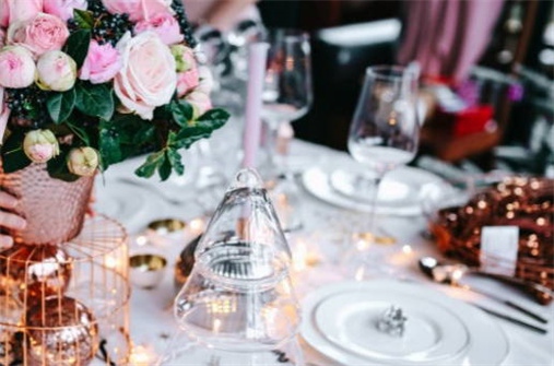 农历二〇三三年闰冬月十六黄历出行不适合吗,这天出行合适吗