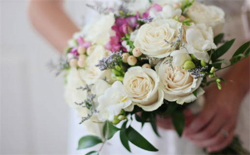 2027年08月02日不推荐举办婚礼吗,这天结婚合适吗