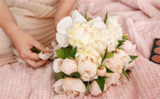 今日2029年12月07日迎亲老黄历不适合吗,农历二〇二九年冬月初三结婚日子