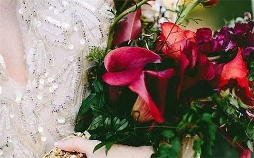 农历二〇三二年四月十六黄历不适宜办证吗,领证好日子查询