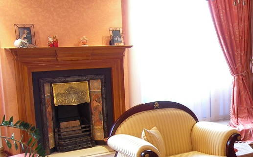 2027年12月13日乔迁黄历查询