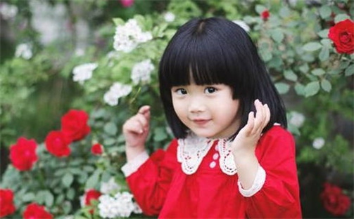 杨姓男宝宝起名必看：2026年04月25日生辰八字喜用神与取名建议